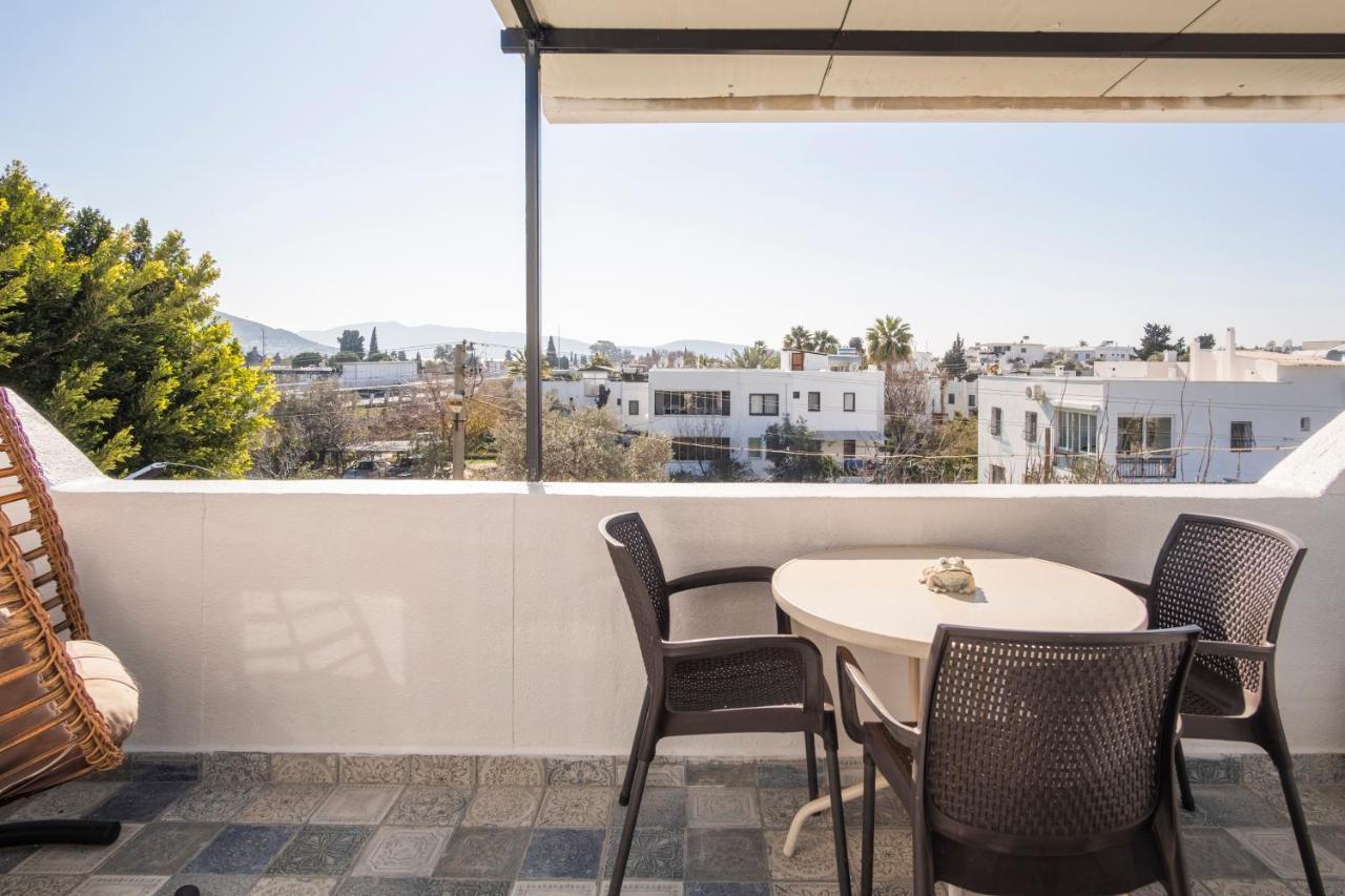 Central, Cozy, 15 Min Walk To The Beach, Fast Wi-Fi, Free Parking, 4Ppl ボドルム エクステリア 写真