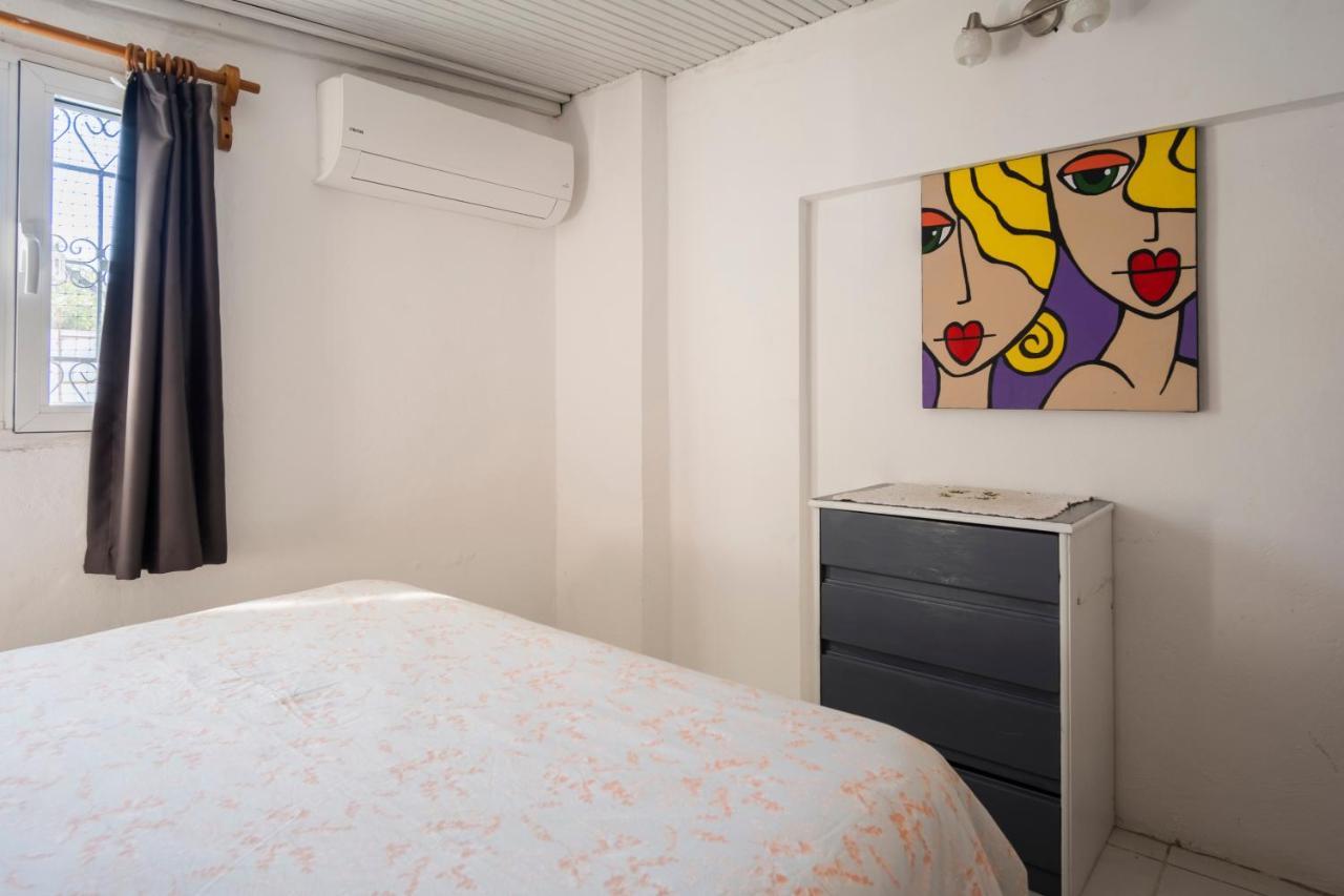 Central, Cozy, 15 Min Walk To The Beach, Fast Wi-Fi, Free Parking, 4Ppl ボドルム エクステリア 写真