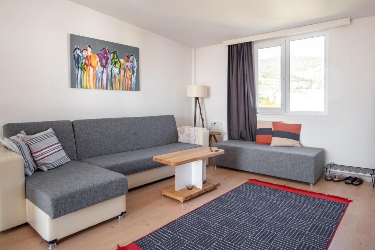 Central, Cozy, 15 Min Walk To The Beach, Fast Wi-Fi, Free Parking, 4Ppl ボドルム エクステリア 写真
